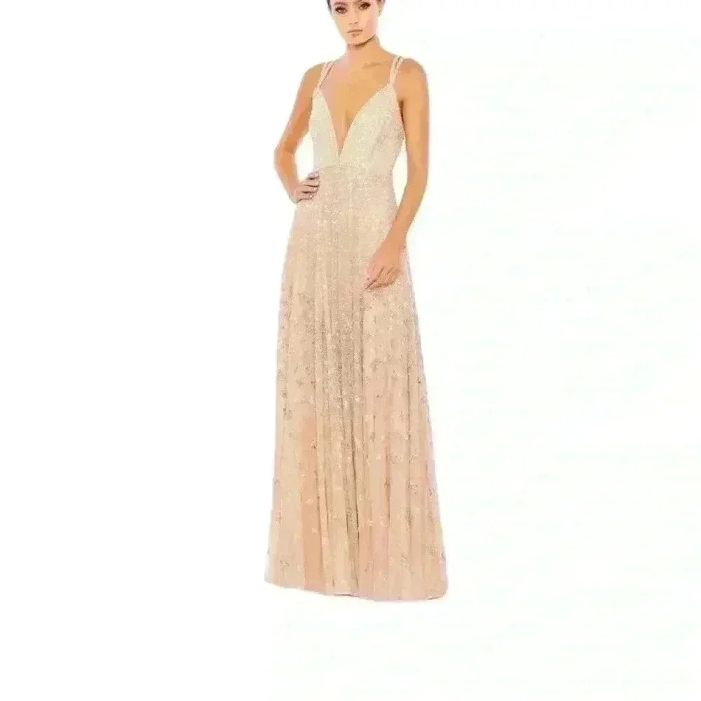 NWT Mac Duggal Size 10 Sleeveless Beaded Open Back Gown Nude Silver